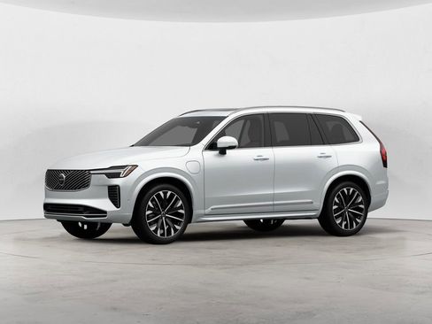 New 2026 Volvo XC90 T8 Plus w/ Protection Package Premier image 6