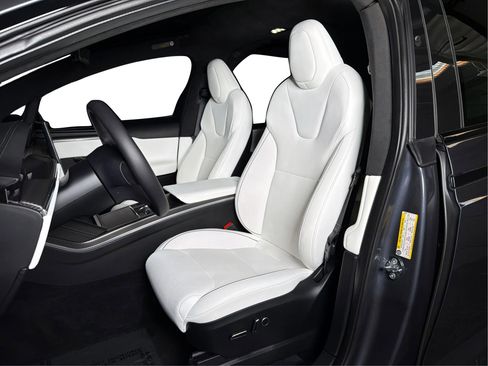 Used 2023 Tesla Model X Plaid AWD/4WD image 9