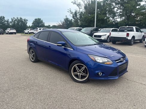 Used 2012 Ford Focus Titanium FWD image 17