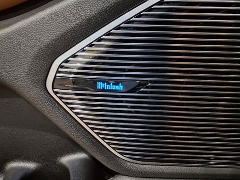 Used 2023 Jeep Grand Cherokee Summit w/ Rear Seat Video Group I AWD/4WD image 15