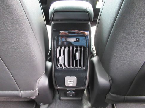New 2026 Jeep Compass Latitude AWD/4WD image 31