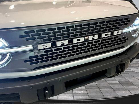 Used 2023 Ford Bronco 2-Door AWD/4WD image 32