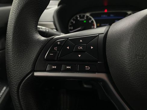 Certified 2025 Nissan Altima 2.5 SV FWD image 14