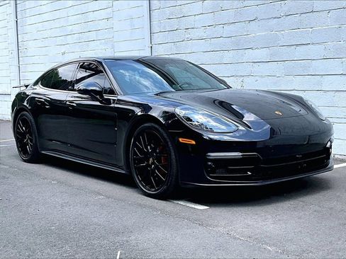 Certified 2023 Porsche Panamera GTS AWD/4WD image 7
