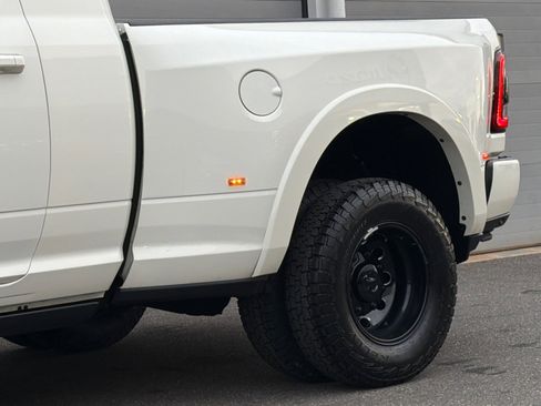 Used 2024 RAM 3500 Limited image 6
