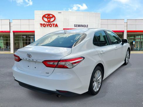 Used 2020 Toyota Camry LE FWD image 3