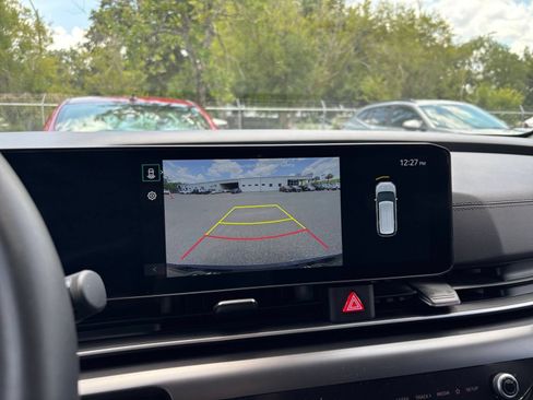 Used 2026 Kia Carnival FWD image 25