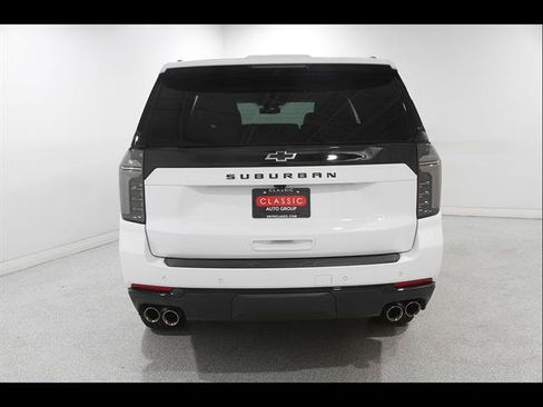 Used 2026 Chevrolet Suburban Z71 w/ Comfort Package AWD/4WD image 22