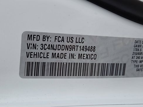 Used 2024 Jeep Compass Trailhawk image 25