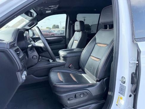 Used 2023 GMC Yukon AT4 AWD/4WD image 10