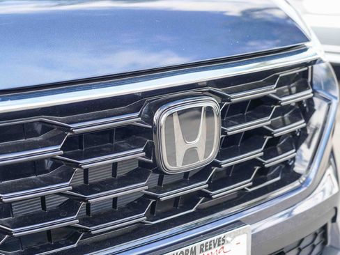 Used 2025 Honda CR-V EX image 3