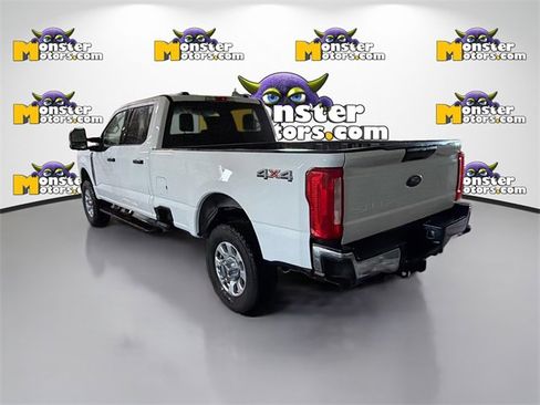 Used 2024 Ford F350 XLT image 6
