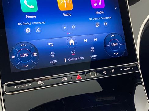 Used 2026 Mercedes-Benz GLC 300 4MATIC image 25