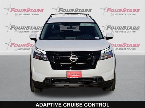 New 2025 Nissan Pathfinder SV image 10