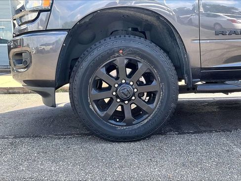 Used 2021 RAM 3500 Big Horn w/ Night Edition AWD/4WD image 4