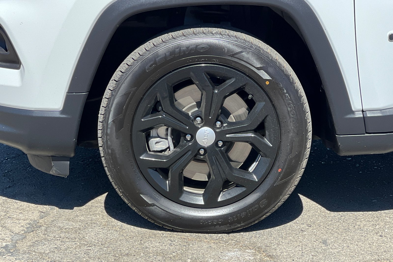 Used 2024 Jeep Compass Latitude AWD/4WD image 28