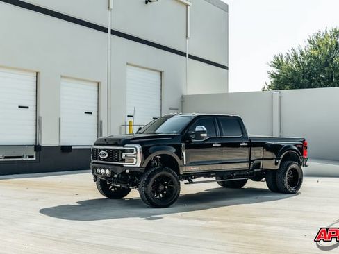 Used 2024 Ford F350 Platinum AWD/4WD image 19