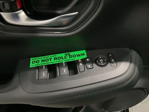 New 2026 Honda HR-V LX image 5