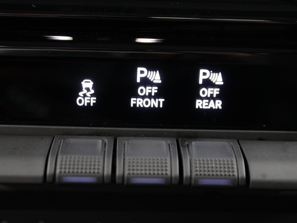 Used 2025 RAM 1500 Laramie w/ Sport Appearance Package AWD/4WD image 60