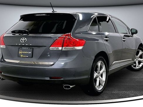 Used 2011 Toyota Venza w/ Premium Pkg #2 FWD image 6