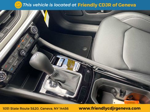 Used 2026 Jeep Compass Limited image 17