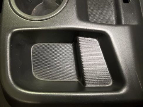 Used 2025 Chevrolet Silverado 2500 LT w/ Convenience Package image 36