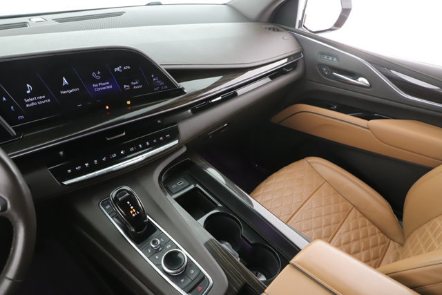 Used 2022 Cadillac Escalade Premium Luxury w/ Performance Package AWD/4WD image 28