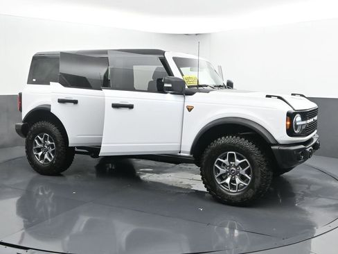 New 2025 Ford Bronco Badlands image 55