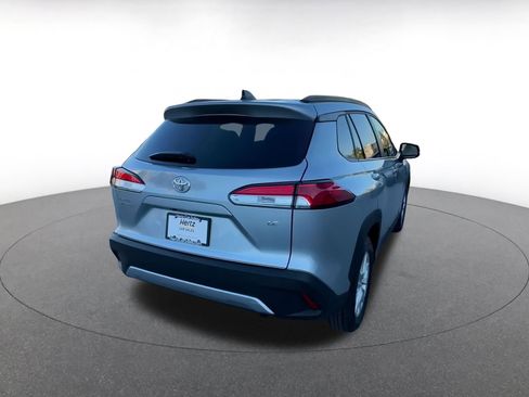 Used 2025 Toyota Corolla Cross LE image 14