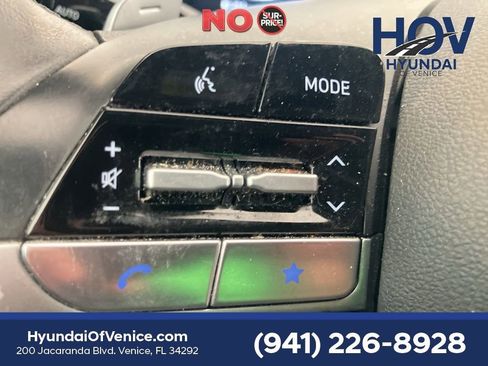 Certified 2024 Hyundai Santa Cruz Limited AWD/4WD image 23