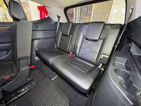 Used 2024 Volkswagen Atlas SE AWD/4WD image 42