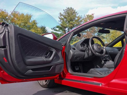 Used 2014 Lamborghini Gallardo LP 560-4 image 26