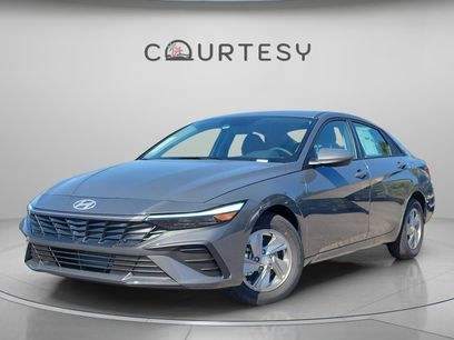 New 2026 Hyundai Elantra SE