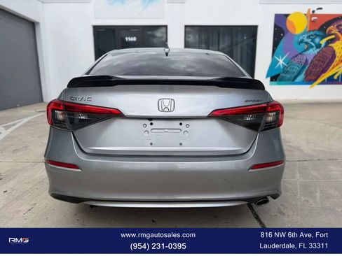 Used 2022 Honda Civic Sport image 7