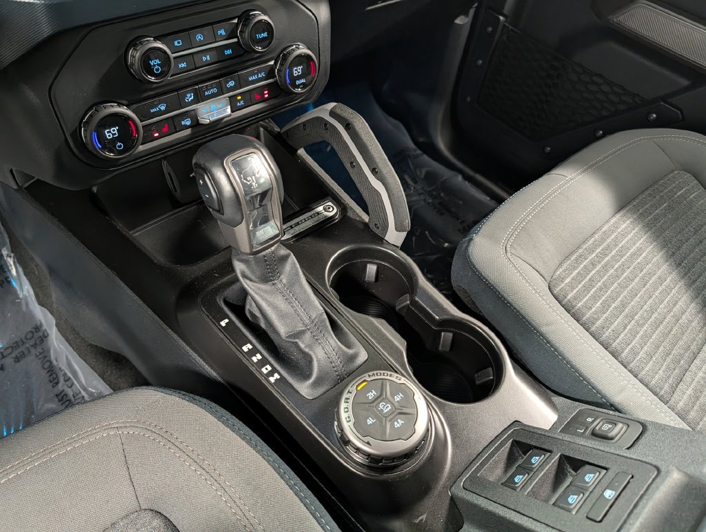 Certified 2023 Ford Bronco Outer Banks w/ Sasquatch Package AWD/4WD image 16