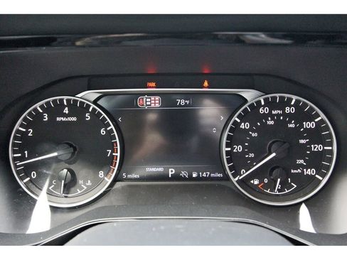 New 2026 Nissan Pathfinder SV w/ SV Premium Package FWD image 14