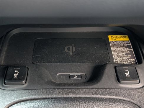 Used 2022 Toyota Corolla XSE image 20