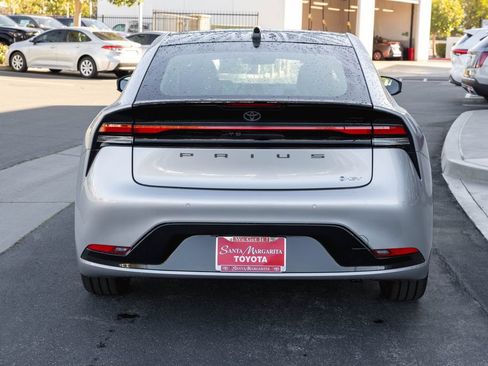 New 2027 Toyota Prius Limited w/ Limited Premium Package FWD image 5