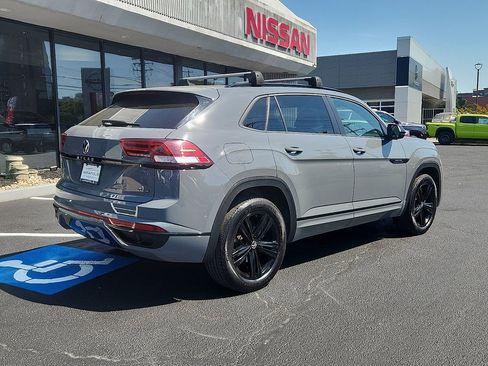 Used 2023 Volkswagen Atlas Cross Sport SEL R-Line AWD/4WD image 6