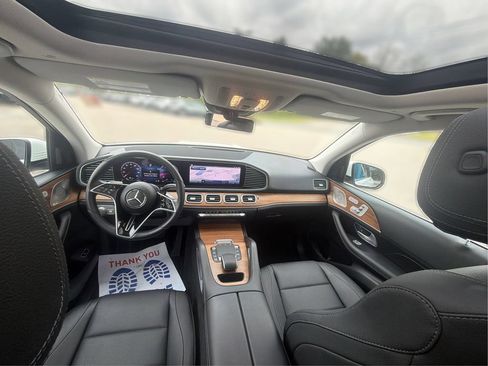 Used 2025 Mercedes-Benz GLE 350 4MATIC image 27
