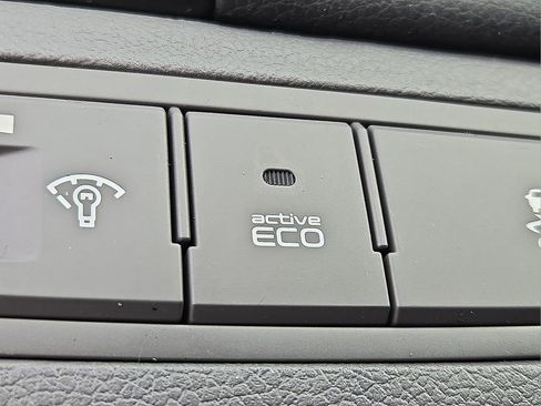 Used 2011 Hyundai Sonata GLS w/ Popular Equipment Pkg 2 FWD image 25