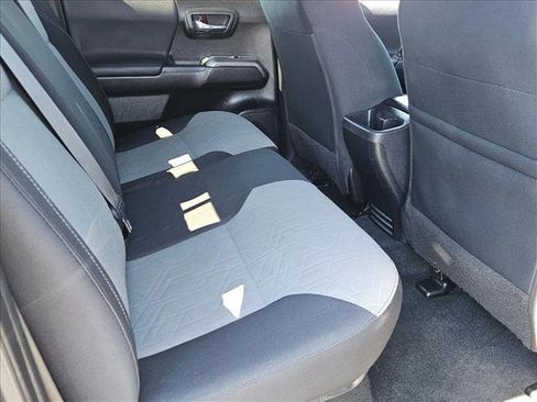 Used 2022 Toyota Tacoma TRD Off-Road w/ Technology Package image 22