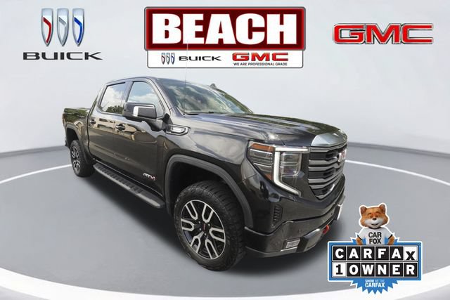 Used 2024 GMC Sierra 1500 AT4 w/ Technology Package AWD/4WD image 1
