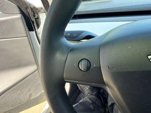 Used 2020 Tesla Model 3 Long Range image 10