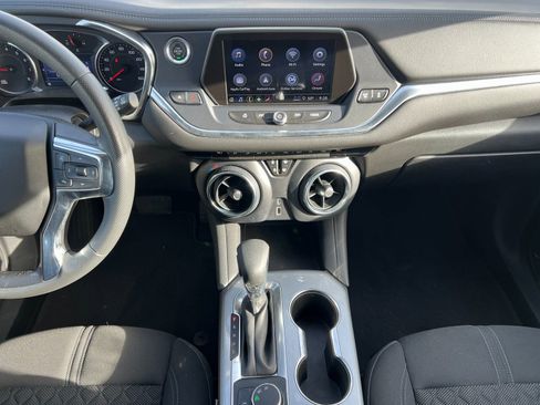 Used 2022 Chevrolet Blazer LT FWD image 24