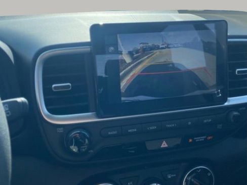 New 2026 Hyundai Venue SE image 25