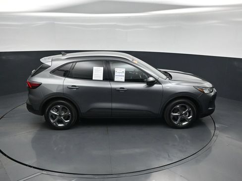Used 2025 Ford Escape ST-Line w/ Tech Pack #1 FWD image 34