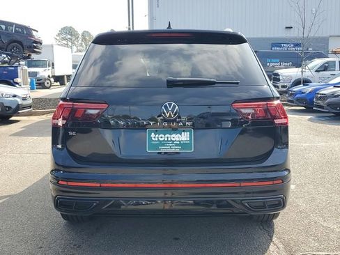 Used 2024 Volkswagen Tiguan SE R-Line image 5