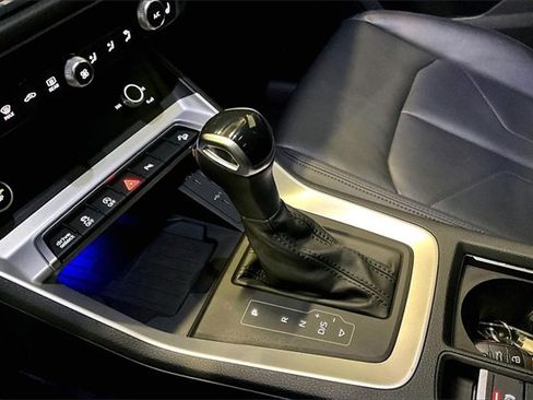 Used 2024 Audi Q3 2.0T Premium Plus image 13