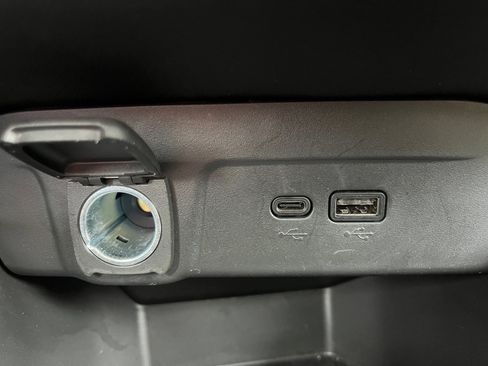 Used 2024 Chevrolet Trax ACTIV w/ Driver Confidence Package image 18